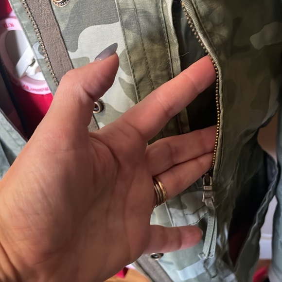 Fully lined Gap camouflage utility jacket circa 2013 - Picture 2 of 10